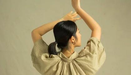 大V在深夜遭遇花絮 引发众怒，51爆料全网炸锅，详情深扒，大v姐真实姓名